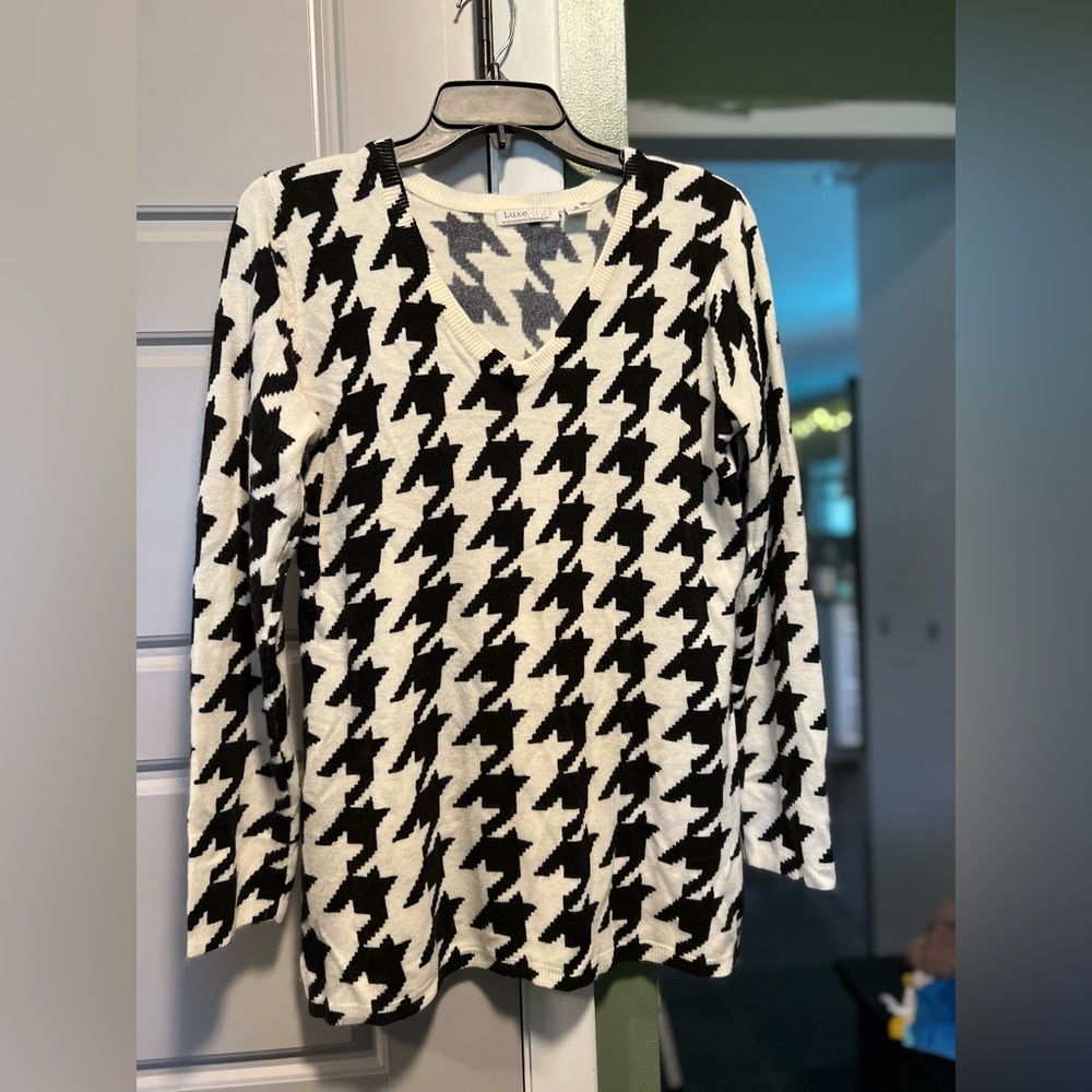 Designers Originals Black and White V-Neck Sweater